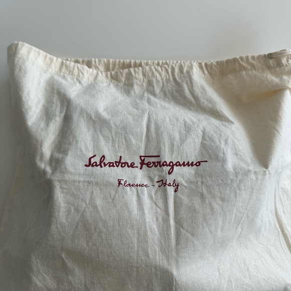 Ferrragamo shoulder Bag - Picture 8 of 8